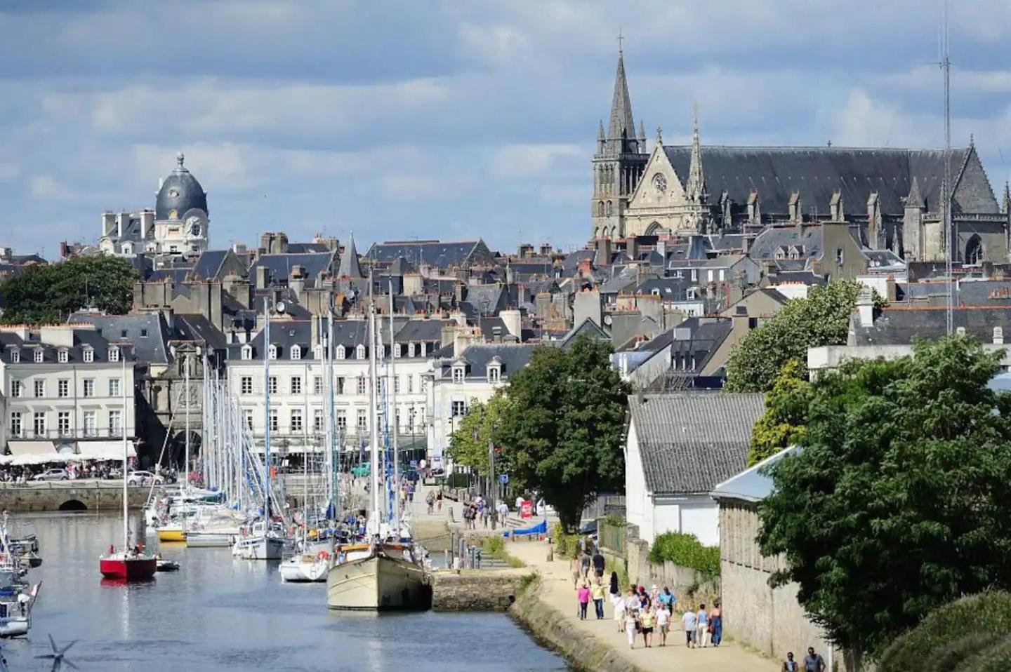 Tassigny - Charmant Appartement/ Terrasse - Port Vannes Bagian luar foto